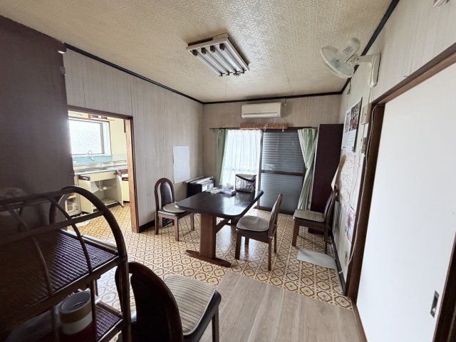丹波市春日町野村の中古一戸建の居間・リビング