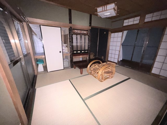 丹波市春日町野村の中古一戸建の和室