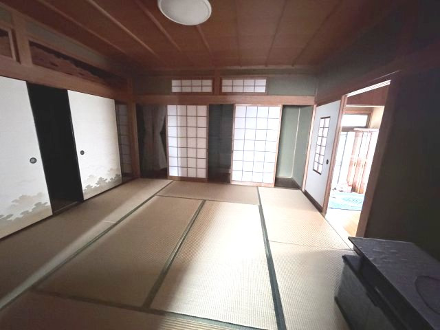 丹波市春日町野村の中古一戸建の和室