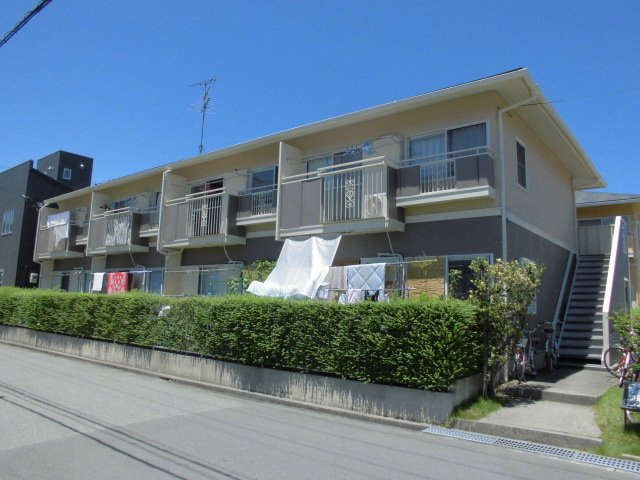 タウニーイサカ