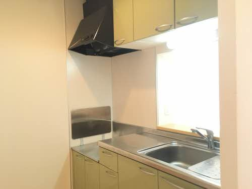 福岡市南区井尻２丁目のアパートのキッチン|ファミール井尻 ＊ A0203号-4