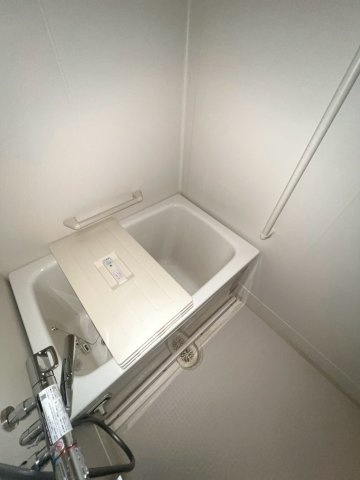 UR武庫川 11号棟の浴室