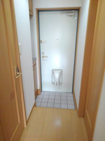 ブローテ本厚木の玄関