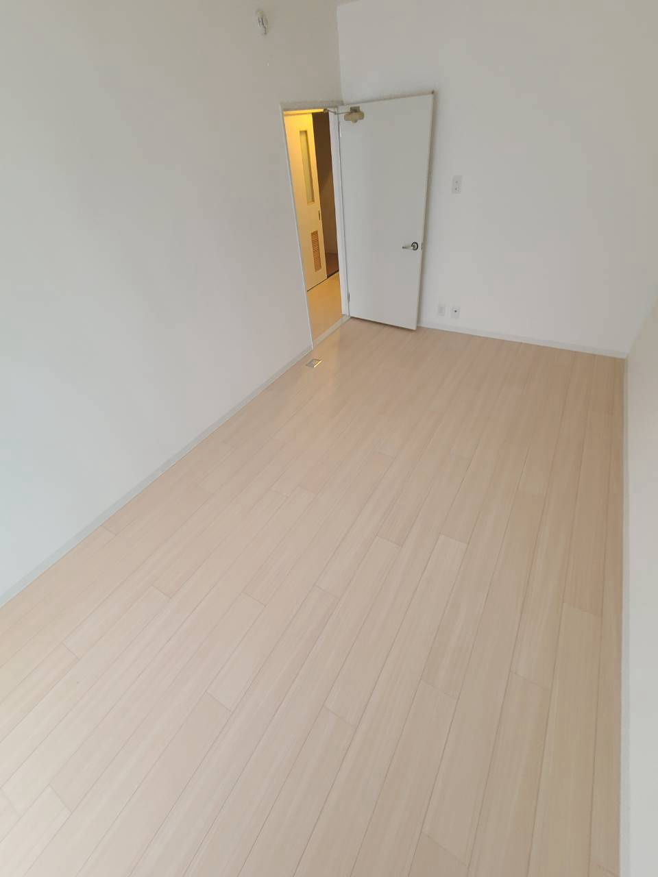 UR武庫川 11号棟の寝室