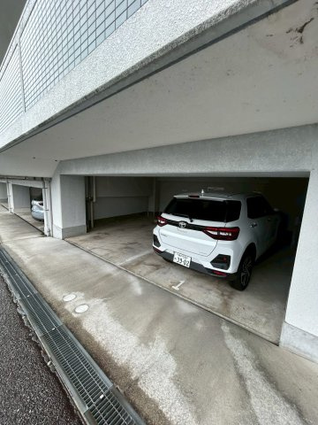 第二寿楽アビタシオンの駐車場