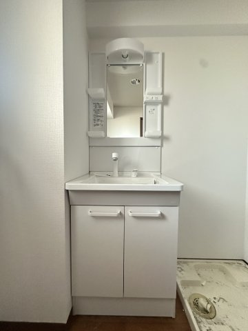 アーバンハイツ住乃江の独立洗面台