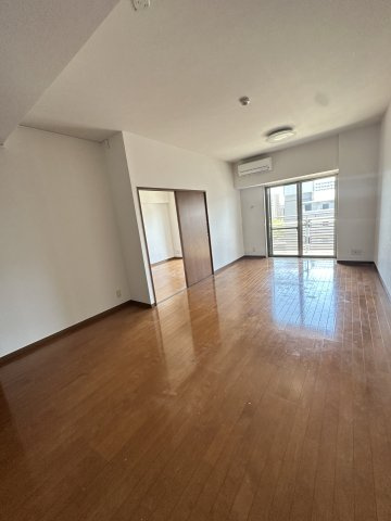 アーバンハイツ住乃江の居間・リビング