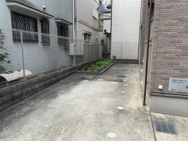 TM MAISONの駐車場