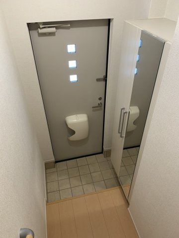 TM MAISONの玄関