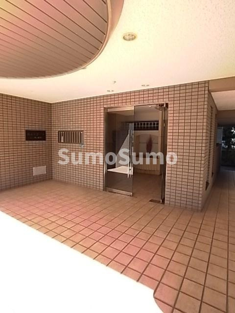 エルドラード上ヶ原2番館のエントランス