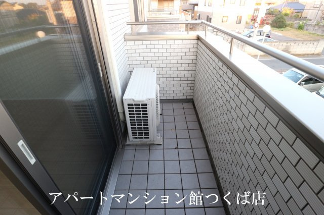 ドレッセ桜のバルコニー|類似です