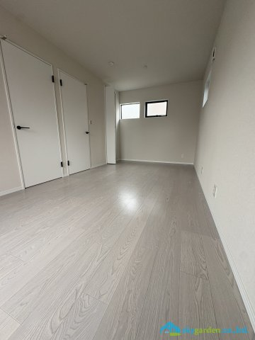 茅ヶ崎市高田１丁目　新築戸建　全１棟の寝室|ゆとりの広さです