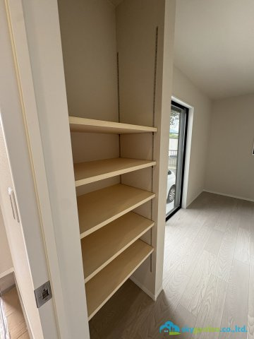 茅ヶ崎市高田１丁目　新築戸建　全１棟の収納|大きなものも収納できそうです