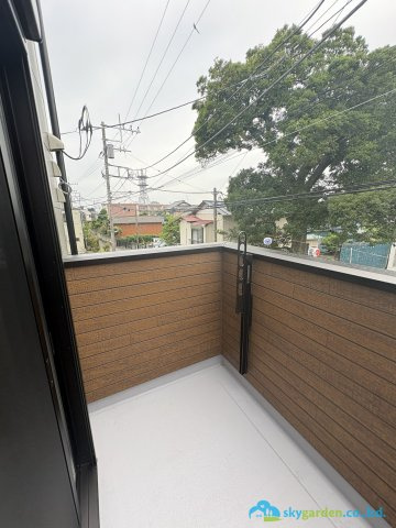 茅ヶ崎市高田１丁目　新築戸建　全１棟のバルコニー|バルコニーがあります