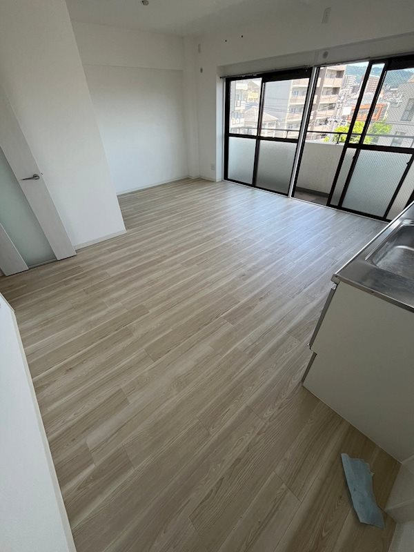ローレル甲南の居間・リビング