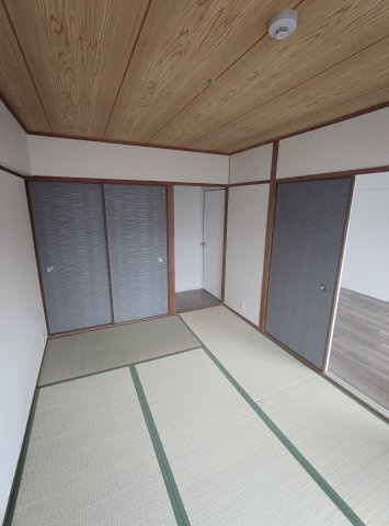 六甲スカイハイツの和室