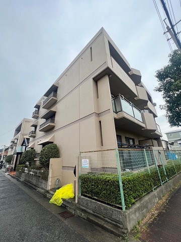 ハイツアザレア