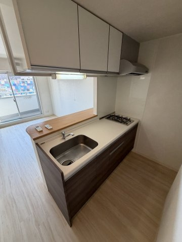 ラビン新開地のキッチン