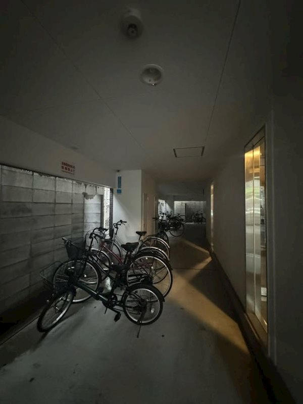 ラビン新開地の外観
