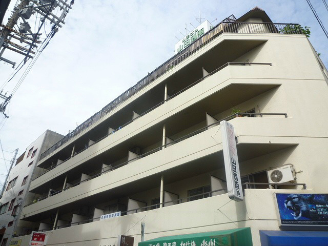 山田ビルの外観