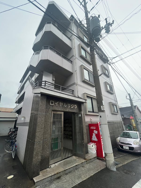 ロイヤルサクラ