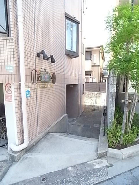 セブンの外観