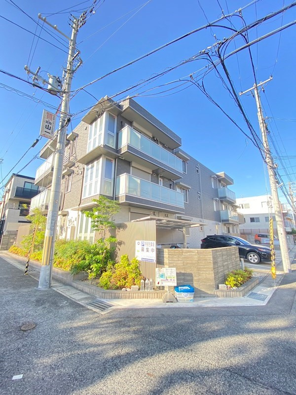 マルベリー甲南山手の外観