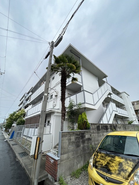 鳴尾ハイツ（若草町）の外観