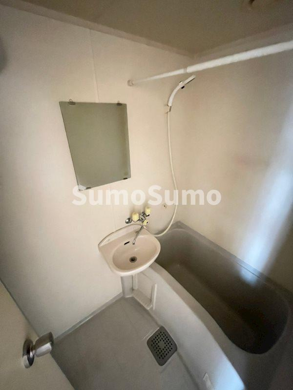 レバンガ西本町APの浴室