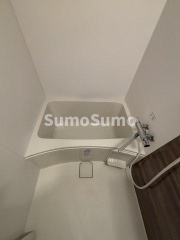 セレニテ阿波座ミラクの浴室