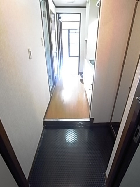 ステラハウス19の玄関