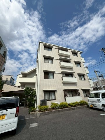 清保アイレックスコートの外観