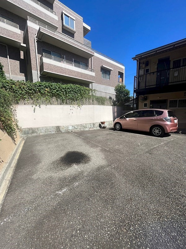 ナショナルハイツの駐車場