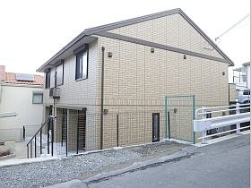 メゾンエトワール神戸西山町の外観