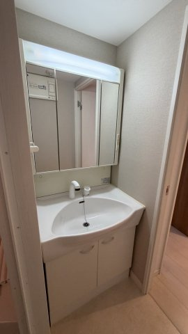 リアンレガーロ博多ステーションの洗面所