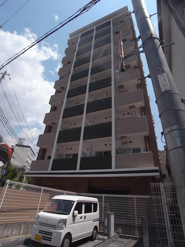 スワンズ新神戸ウィータの外観