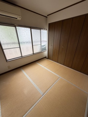 勝ハイツの和室