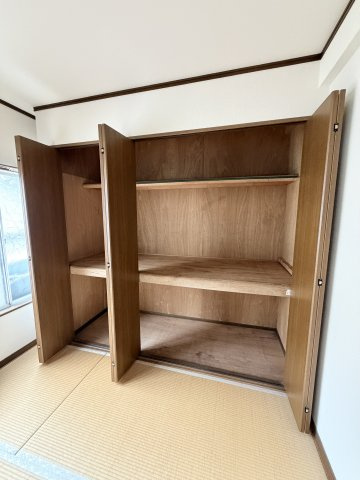 勝ハイツの収納