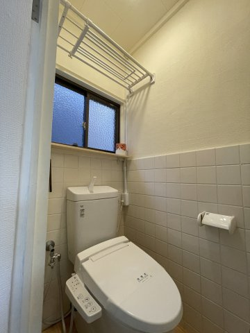 東谷842-10戸建のトイレ