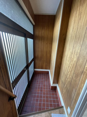 東谷842-10戸建の玄関