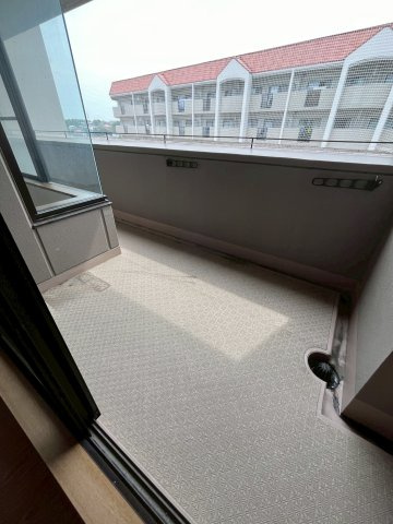 白鷹苦楽園マンションのバルコニー
