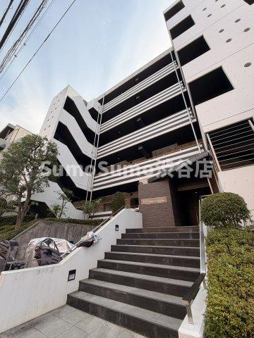 レジディア世田谷弦巻の外観|おしゃれな外観です