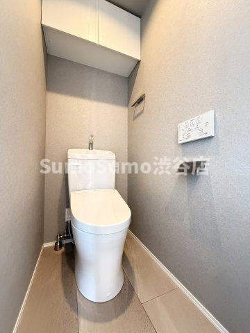 レジディア世田谷弦巻のトイレ|落ち着いた色調のトイレです