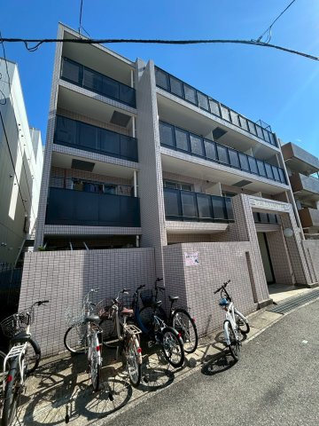 ダイドーメゾン岡本の外観