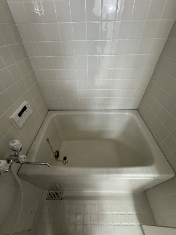 シャトレンうぐいすの浴室