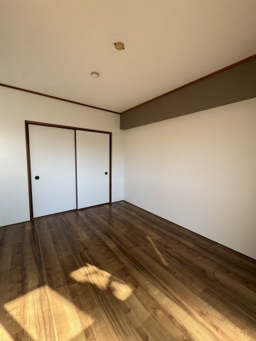 シャトレンうぐいすの寝室