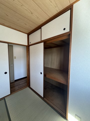 シャトレンうぐいすの収納