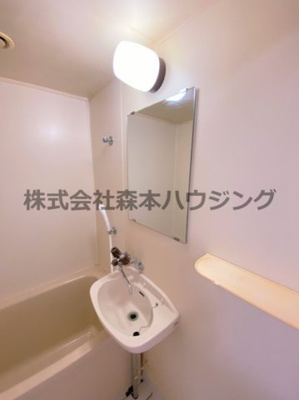 【洗面所】 | 　ラ・フォーレ古川橋 | 洗面所です
