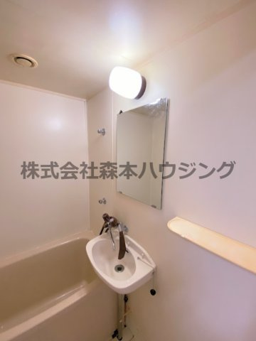 【洗面所】 | 　ラ・フォーレ古川橋 | 洗面所です