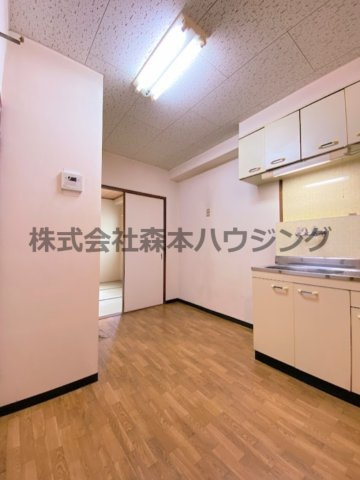 【居間・リビング】 | 　ラ・フォーレ古川橋 | 使いやすいキッチンスペースです